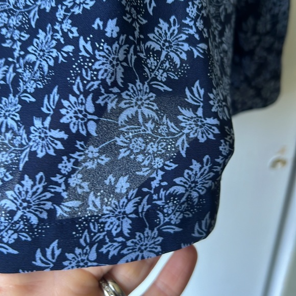 GAP Ruffle Color Split Neck Floral Blouse - Women’s XS - Picture 5 of 15